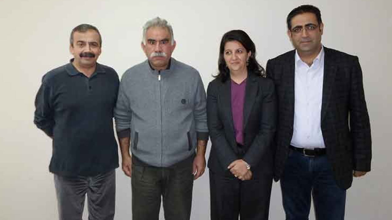 Foto - Teröristbaşı Abdullah Öcalan'dan ilginç talep! Bir kadınla...