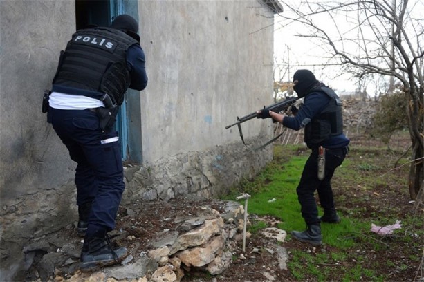 Foto - Teröristler köşeye sıkıştırıldı