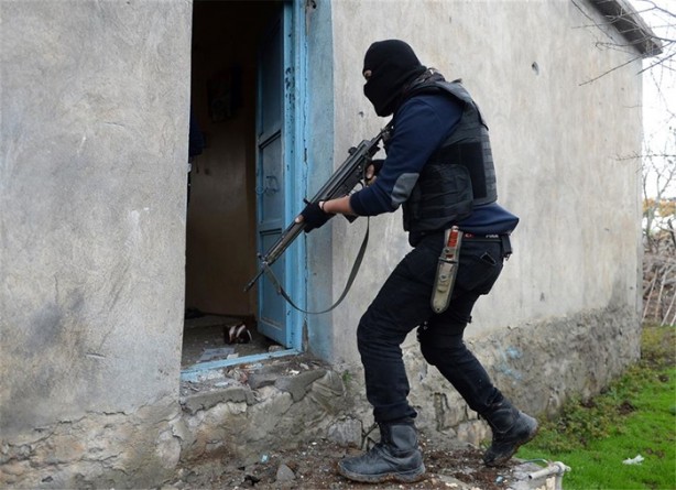 Foto - Teröristler köşeye sıkıştırıldı