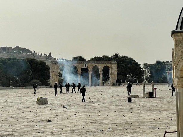 Foto - Teröristler, nöbet tutan Filistinlilere saldırdı!
