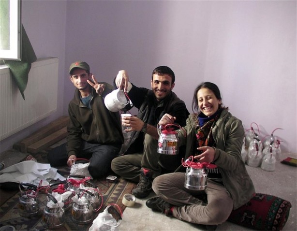 Foto - Teröristler şarkılar eşliğinde bomba hazırladı!