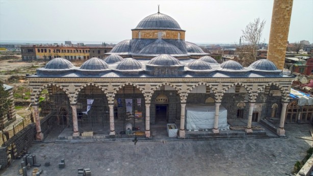 Foto - Teröristler tahrip etti devlet yeniden ayağa kaldırıyor