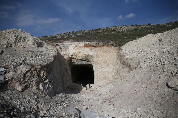 Foto - Teröristler terk ettikleri binalara patlayıcı tuzaklamış