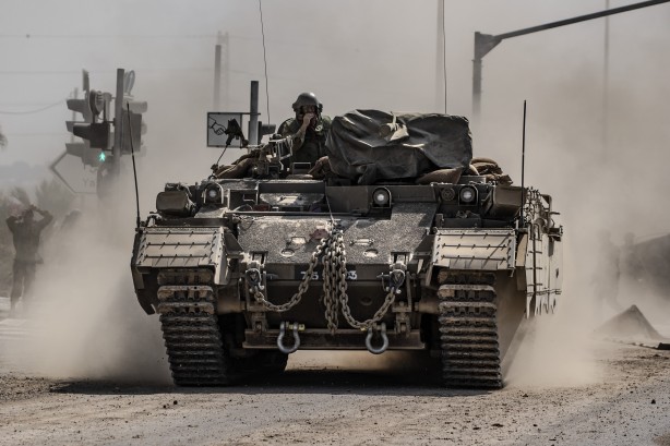 Teröristler yığınak yapıyor