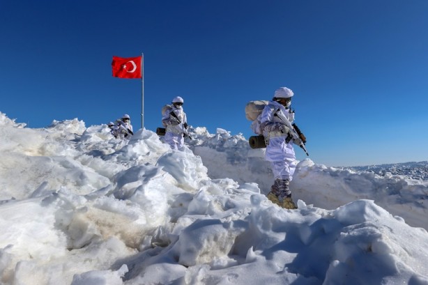 Foto - Teröristlere aman verilmiyor! O anlar böyle yayınlandı