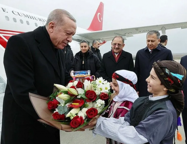 Foto - Teröristlerin en büyük siyasi hamisi CHP yöneticileridir