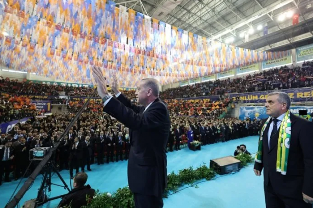 Foto - Teröristlerin en büyük siyasi hamisi CHP yöneticileridir