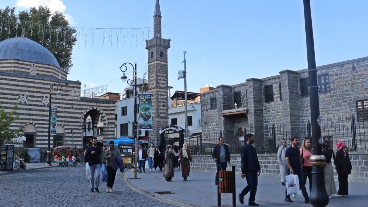 Foto - Terörsüz Türkiye süreci meyve veriyor! Diyarbakır'daki değişimin en net fotoğrafları
