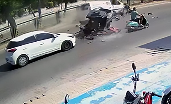 Foto - Ters şeride giren motosiklet sürücüsünün feci ölümü