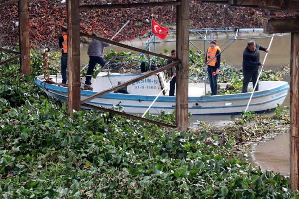 Foto - Tersine akan nehir görünmez olmuştu şimdi temizleniyor