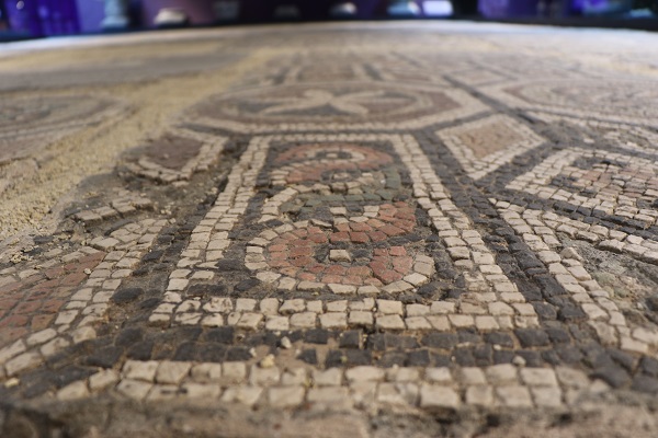 Foto - Tesadüfen bulunmuştu! Üzerinden 30 yıl geçtikten sonra sergilenmeye başladı