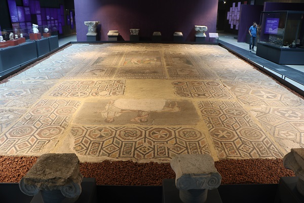 Foto - Tesadüfen bulunmuştu! Üzerinden 30 yıl geçtikten sonra sergilenmeye başladı