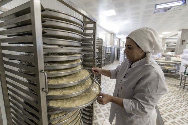 Foto - Tescilli lezzetleri dört bir yana pazarlıyor