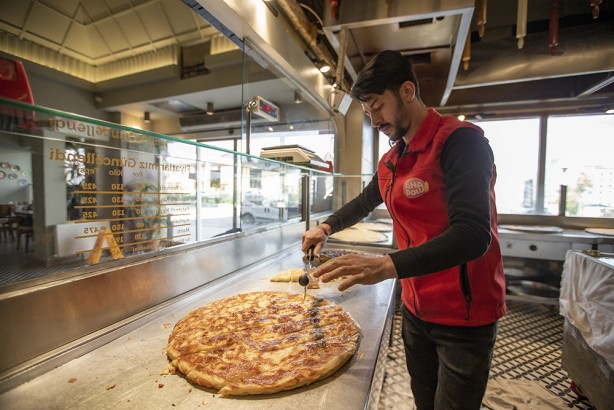 Foto - Tescilli lezzetleri dört bir yana pazarlıyor