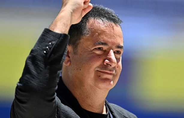 ‘Teşekkürler’ diyerek müjdeledi: Yeni bombasını duyurdu! Galatasaray'ın imdadına Acun Ilıcalı yetişti!