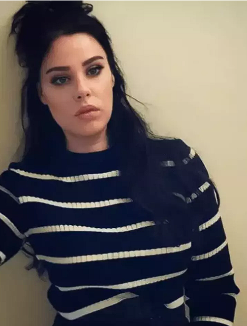 Foto - Tesettüre girmişti! Ferdi Tayfur’un kızına "Allah cezanızı versin" dedirten şantaj