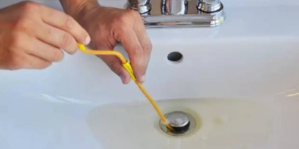 Foto - Tesisatçılar sır gibi saklıyordu! İşte tıkanan lavaboyu şipşak açan yöntem