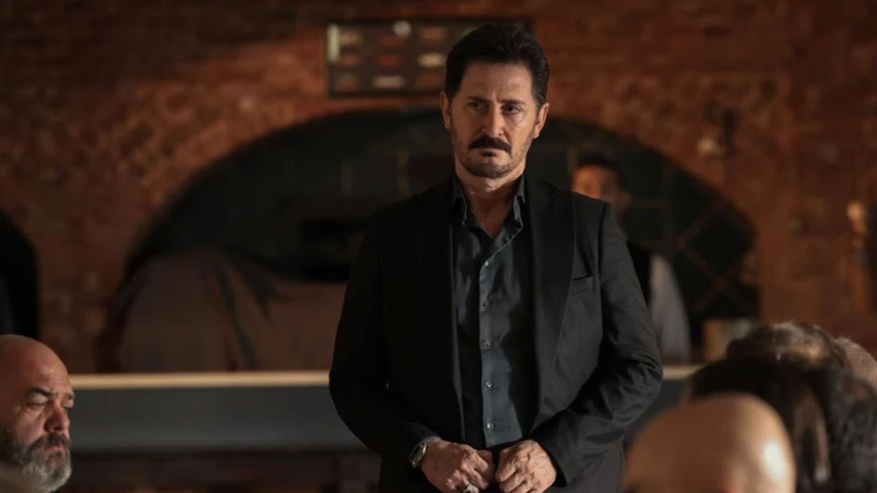 Foto - Teşkilat dizisinde izleyenleri ayağa kaldıran sahne: 'Lütfen bunu yapmayın' yorumları peş peşe geldi