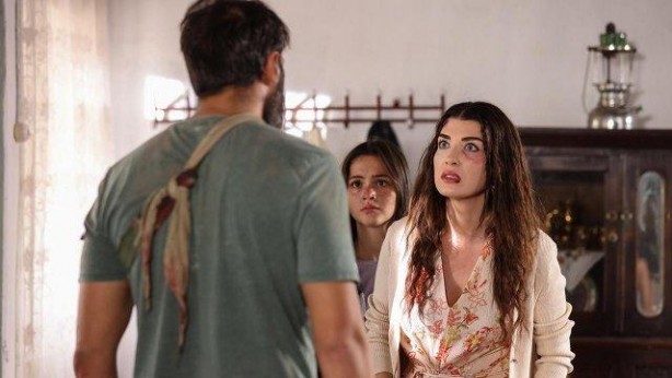 Foto - Teşkilat resmen tokatladı! Üçüncü dizileri ellerinde patladı, yolun sonu gözüktü