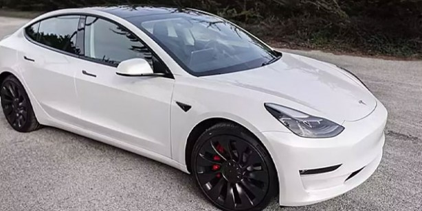 Foto - Tesla ağır yara alıyor! Rakipleri atağa geçti