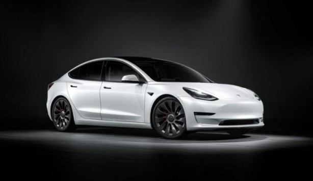 Foto - Tesla, Çinli üreticilere savaş açtı