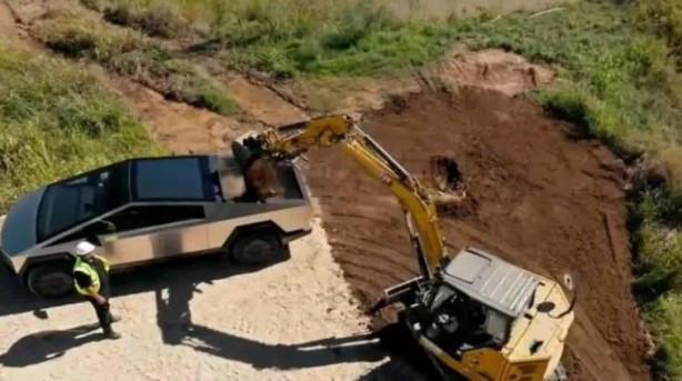 Foto - Tesla Cybertruck'ın Türkiye satış fiyatını hesapladılar! Duyan 'yok artık' diyecek