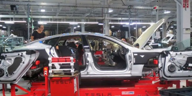 Foto - Tesla dev fabrikayı geçici olarak kapatıyor!