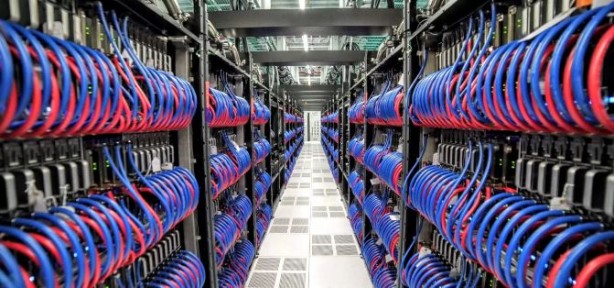 Foto - Tesla güncelleme için 300 milyon dolara ekran kartı çiftliği kurdu