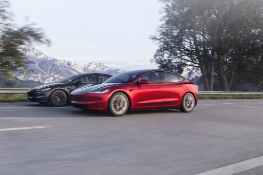 Foto - Tesla kaza istatistiklerini yayınladı! Otopilot ne kadar güvenli?