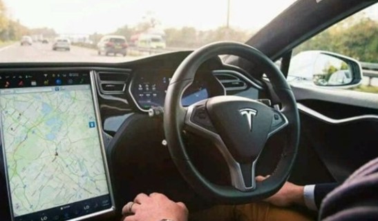 Foto - Tesla kaza istatistiklerini yayınladı! Otopilot ne kadar güvenli?