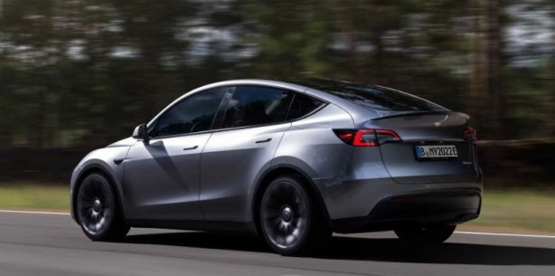 Tesla Model Y'ye Türkiye’de kur zammı