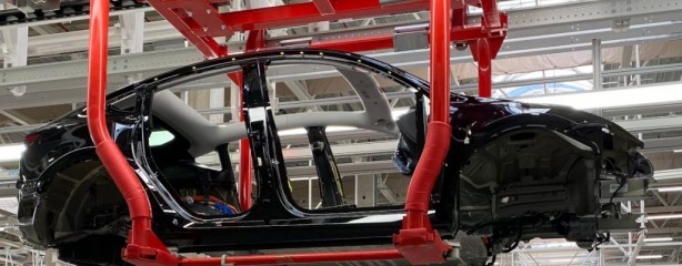 Foto - Tesla tek bir fabrikada her 30 saniyede bir Model Y üretiyor