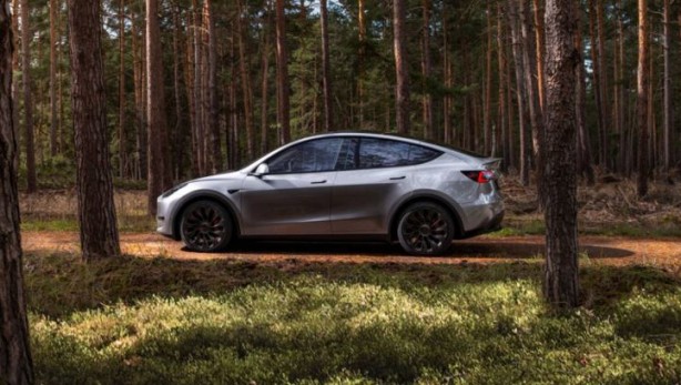 Foto - Tesla, Türkiye güncel fiyat listesi!