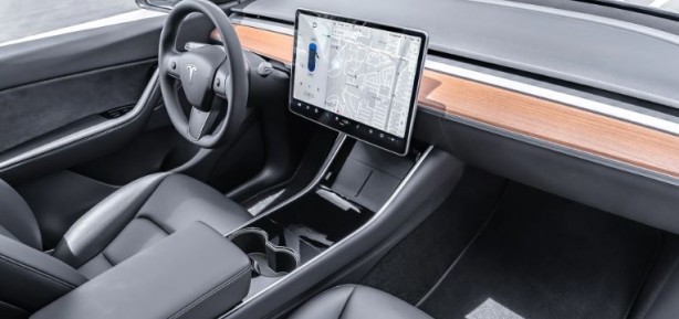 Foto - Tesla, Türkiye güncel fiyat listesi!