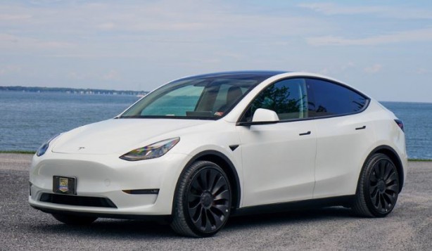 Foto - Tesla, Türkiye güncel fiyat listesi!