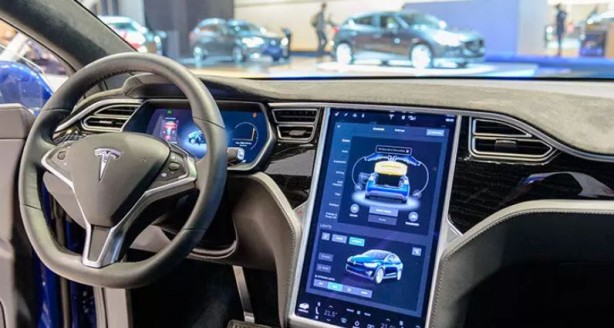 Foto - Tesla ucuz otomobil için düğmeye bastı