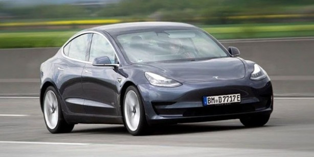 Foto - Tesla, uygun fiyatlı otomobil için harekete geçti