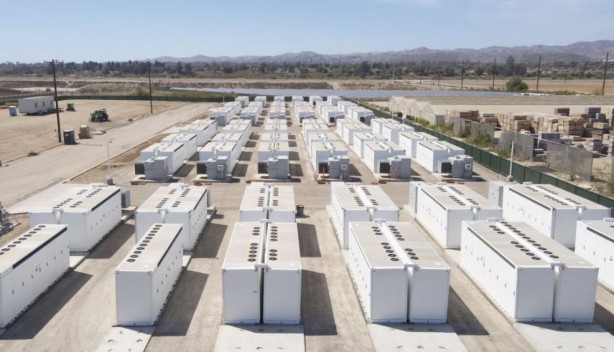 Foto - Tesla'dan 15,3 GWh büyüklüğünde Megapack anlaşması