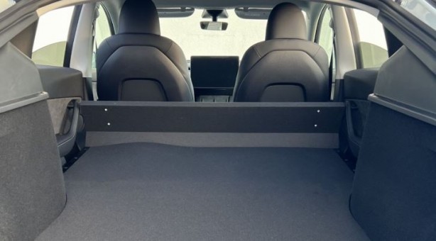 Foto - Tesla'dan Doblo’ya kafa tutan yeni model