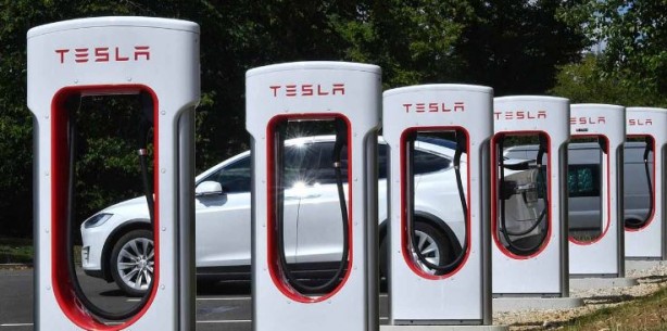 Foto - Tesla'dan Doblo’ya kafa tutan yeni model