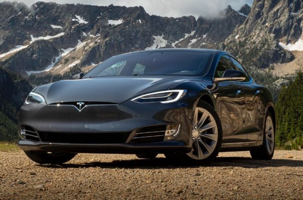 Foto - Tesla’dan elektrikli arabaları ucuzlatacak adım