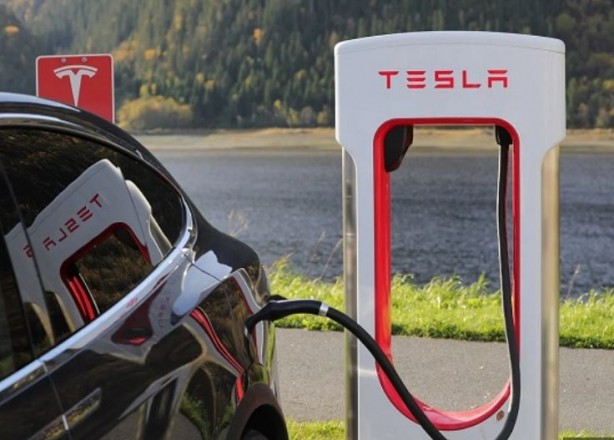 Foto - Tesla'dan ıslak havlu hilesi uyarısı