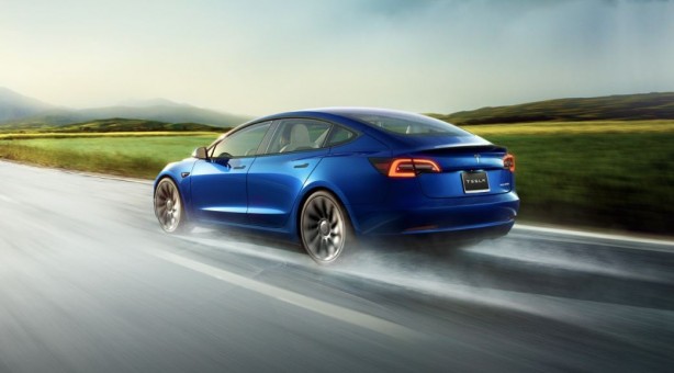 Foto - Tesla'dan ucuz Model 3