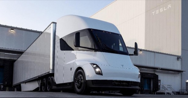 Foto - Tesla’nın elektrikli tırının fiyatı açıklandı