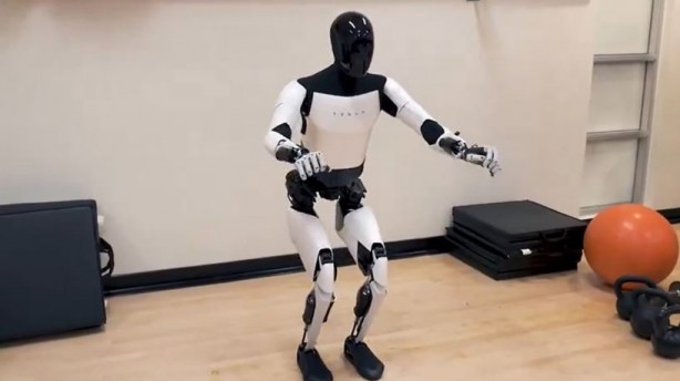 Tesla'nın insansı robot Optimus planı ortaya çıktı