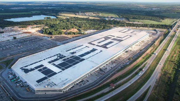 Foto - Tesla'nın net karı düştü