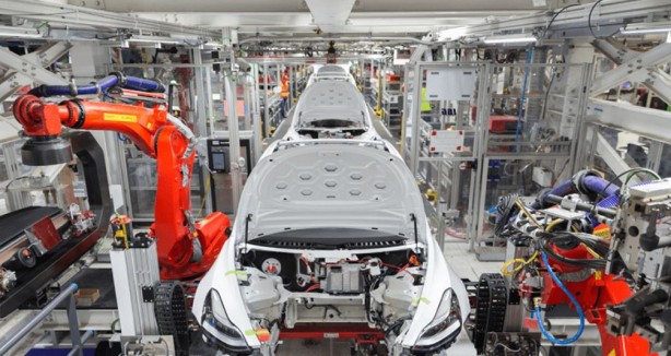 Foto - Tesla'nın net karı düştü