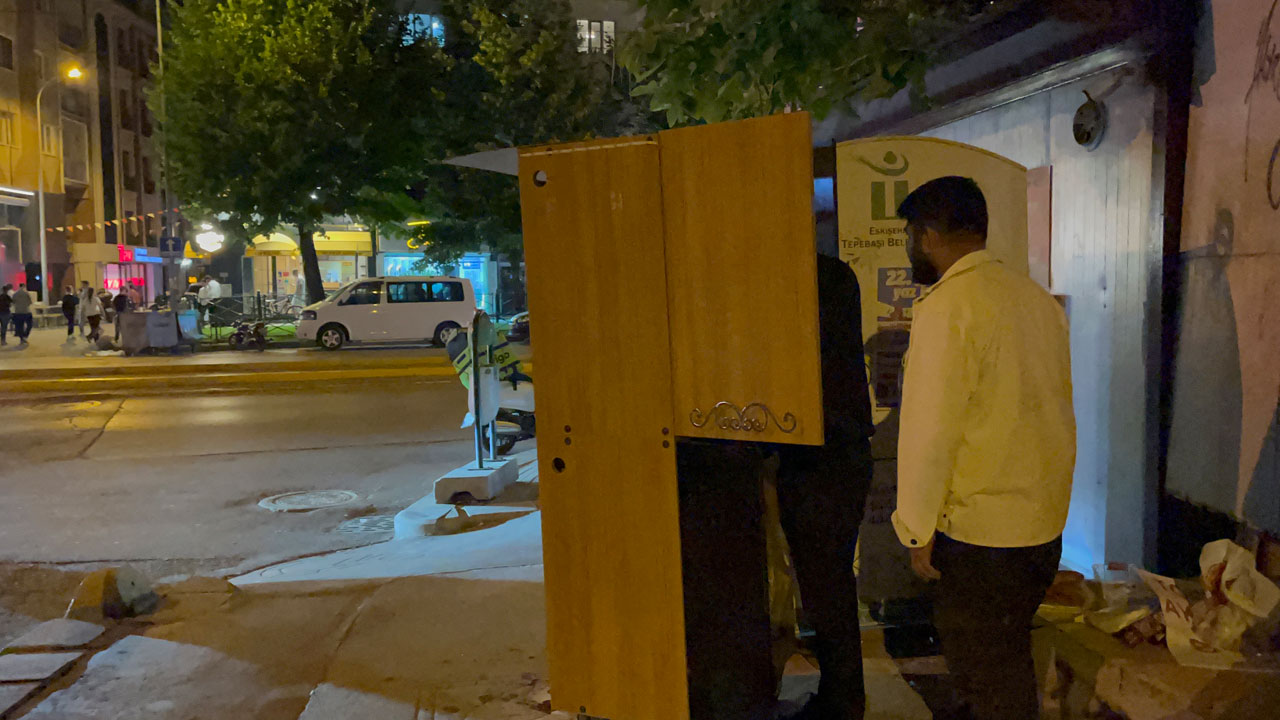 Tezgah almayınca bu yöntemi buldular! İşte genç tostçuların ekmek kapısı