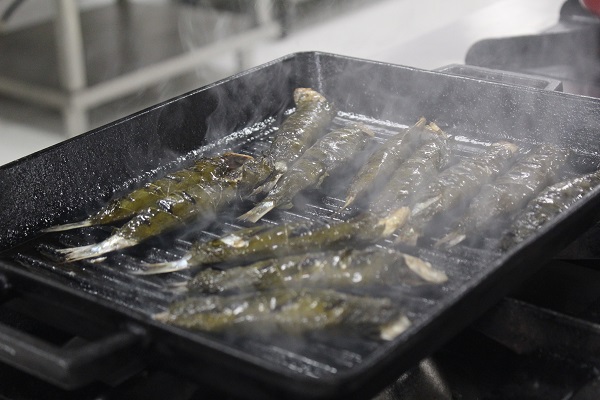 Foto - Tezgahlar balıkla dolup taşıyor! İşin uzmanından damak çatlatan balık tarifi