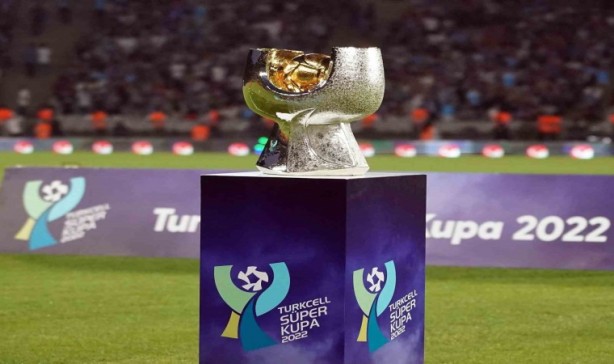 Foto - TFF duyurdu! Turkcell Süper Kupa maçının saatinde güncelleme! Galatasaray-Fenerbahçe arasında oynanacak maç ne zaman ve nerede?